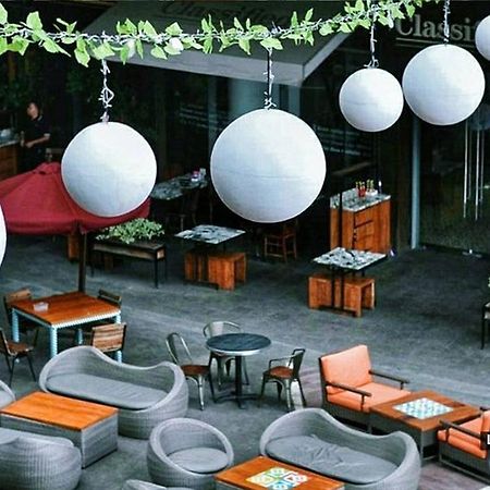 Zen Rooms Cipete Safin Inn Cilandak Kültér fotó