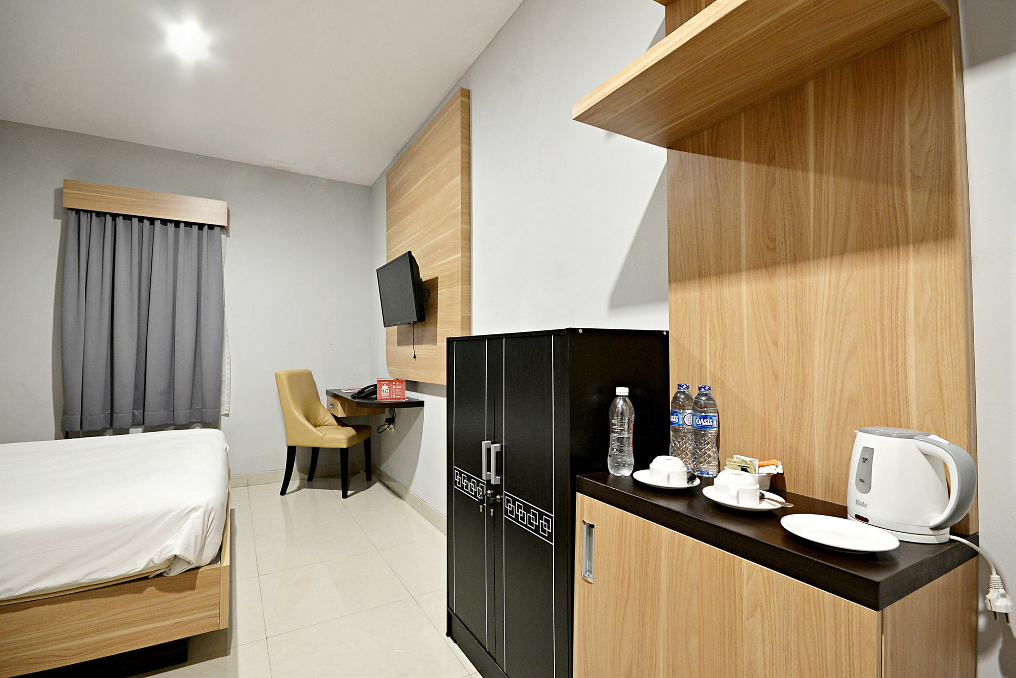 Zen Rooms Cipete Safin Inn Cilandak Kültér fotó